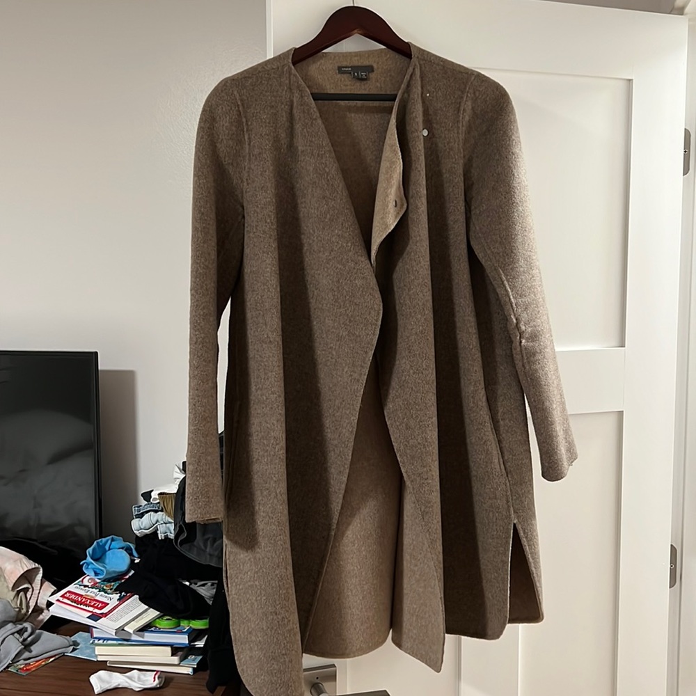 Vince taupe color size small coat